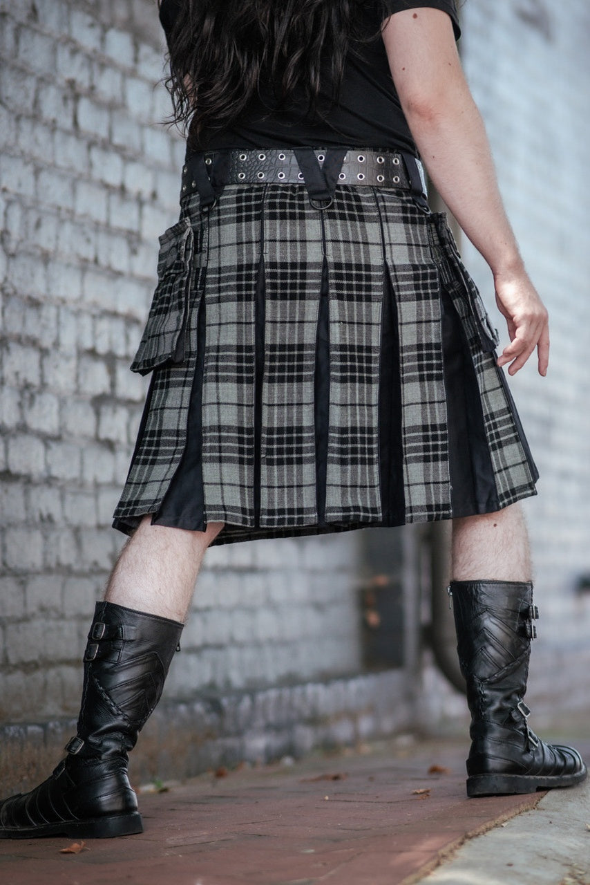 Versatta Inverted Tartan Hybrid Cargo Kilt - Wintergrey