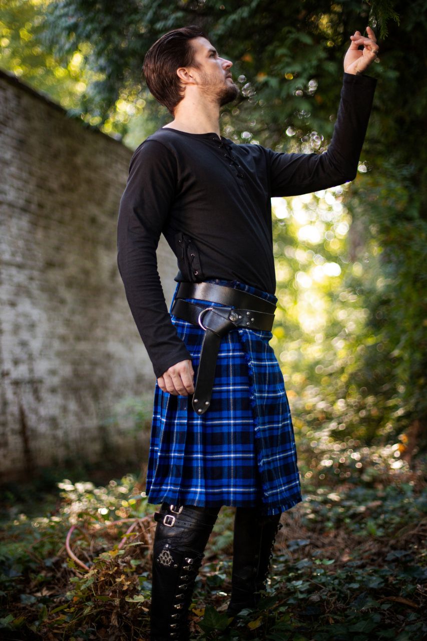 Versatta Tartan Traditional Kilt - Admiral