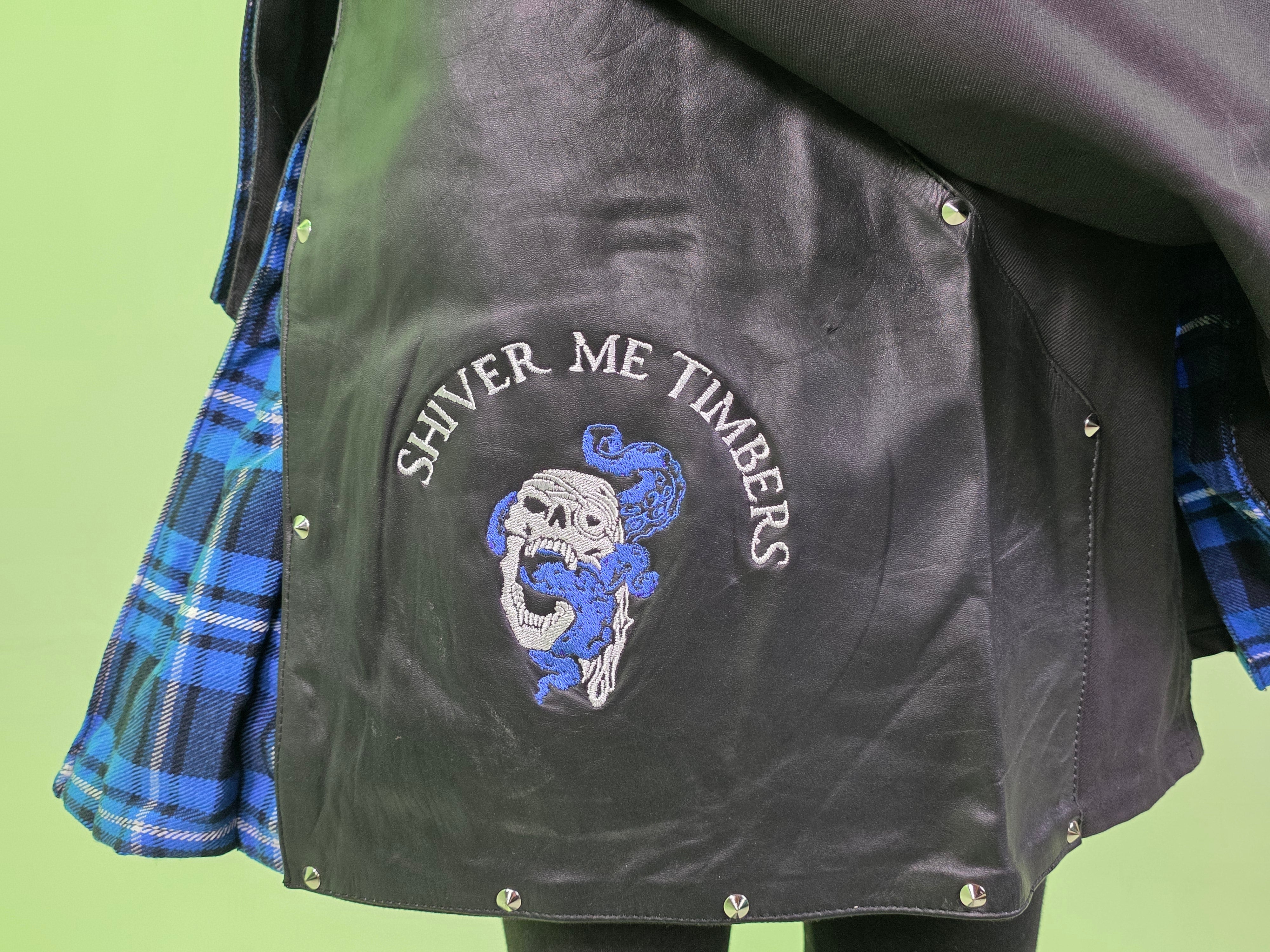 Versatta Corsair Hybrid 23" Large