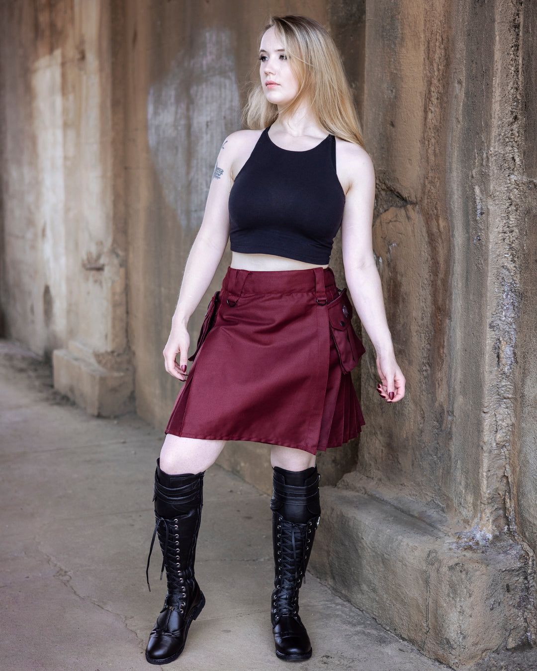Versatta Knee-Length Cargo Kilt - Burgundy