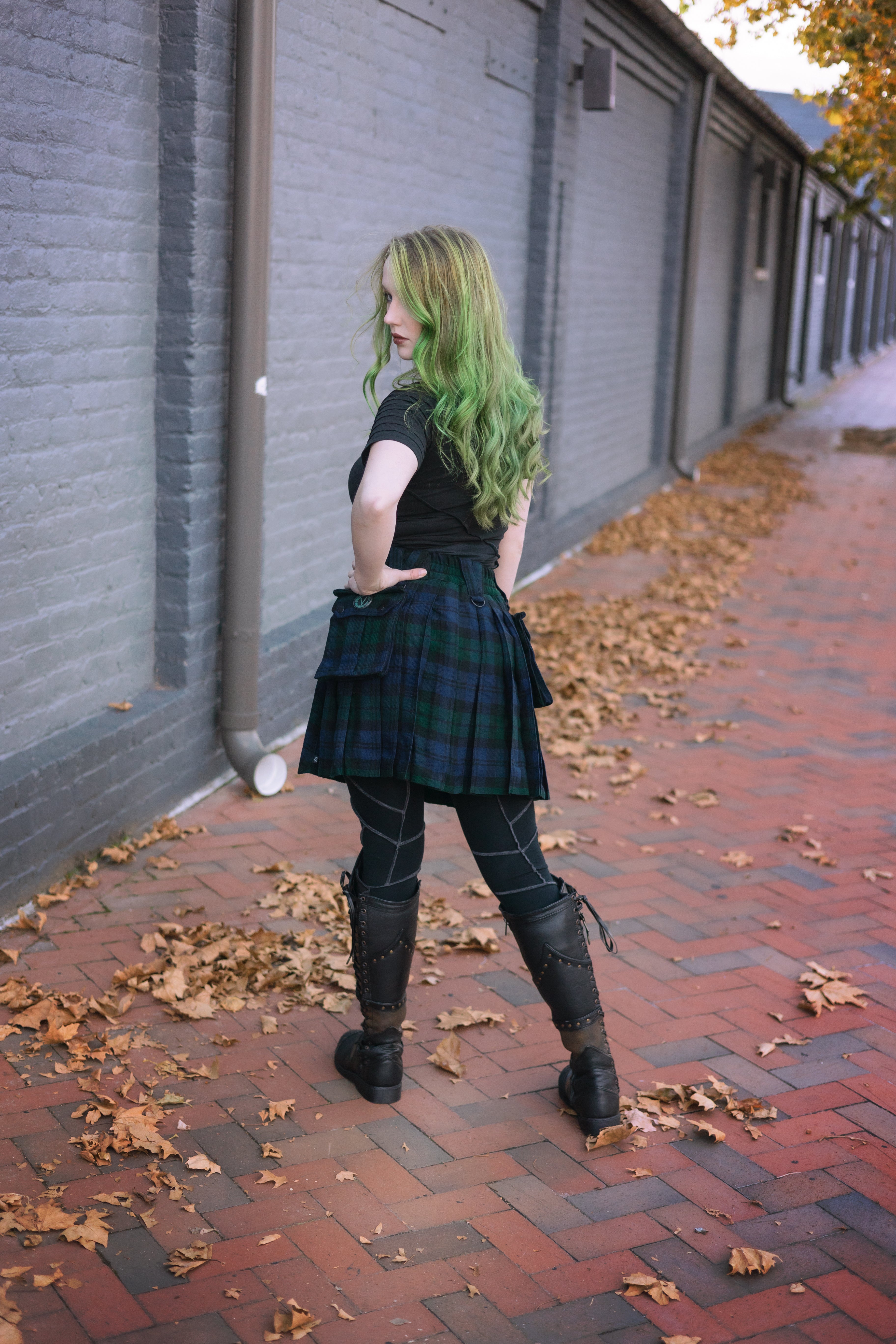 Versatta Knee-Length Tartan Cargo Kilt - Black Watch