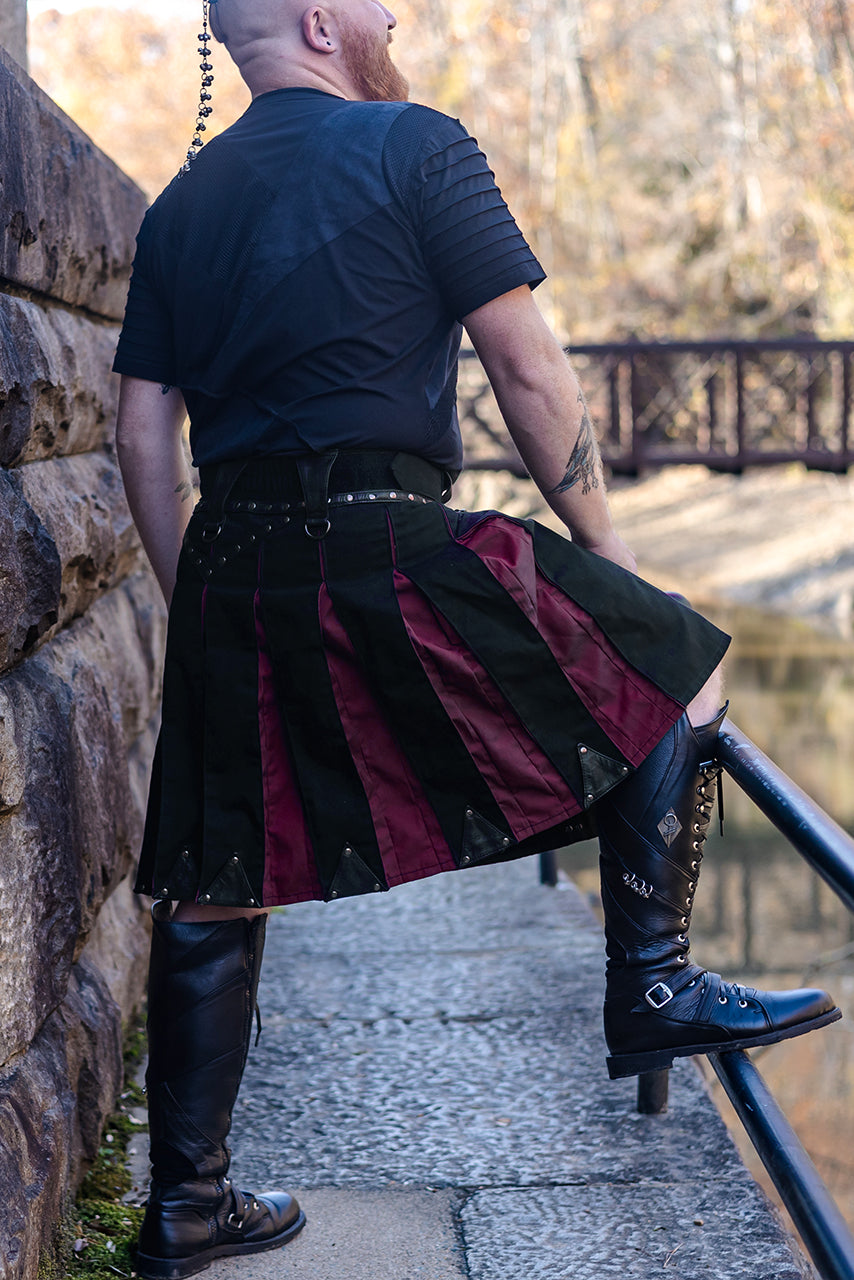 Versatta Bramblewood Cargo Kilt - Burgundy