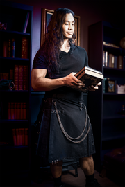 Versatta Gothic Cargo Kilt - Black