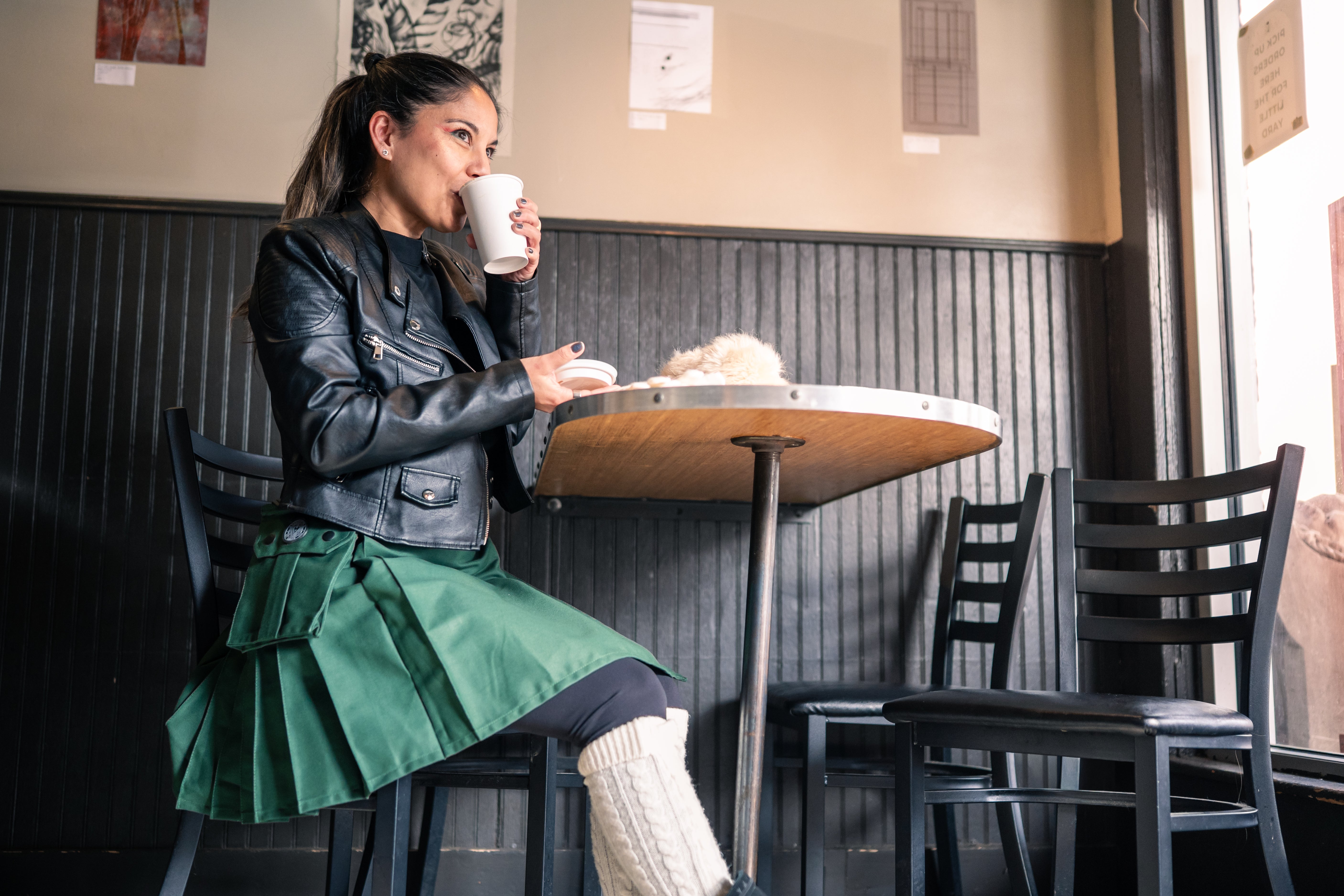 Versatta Knee-Length Cargo Kilt - Green