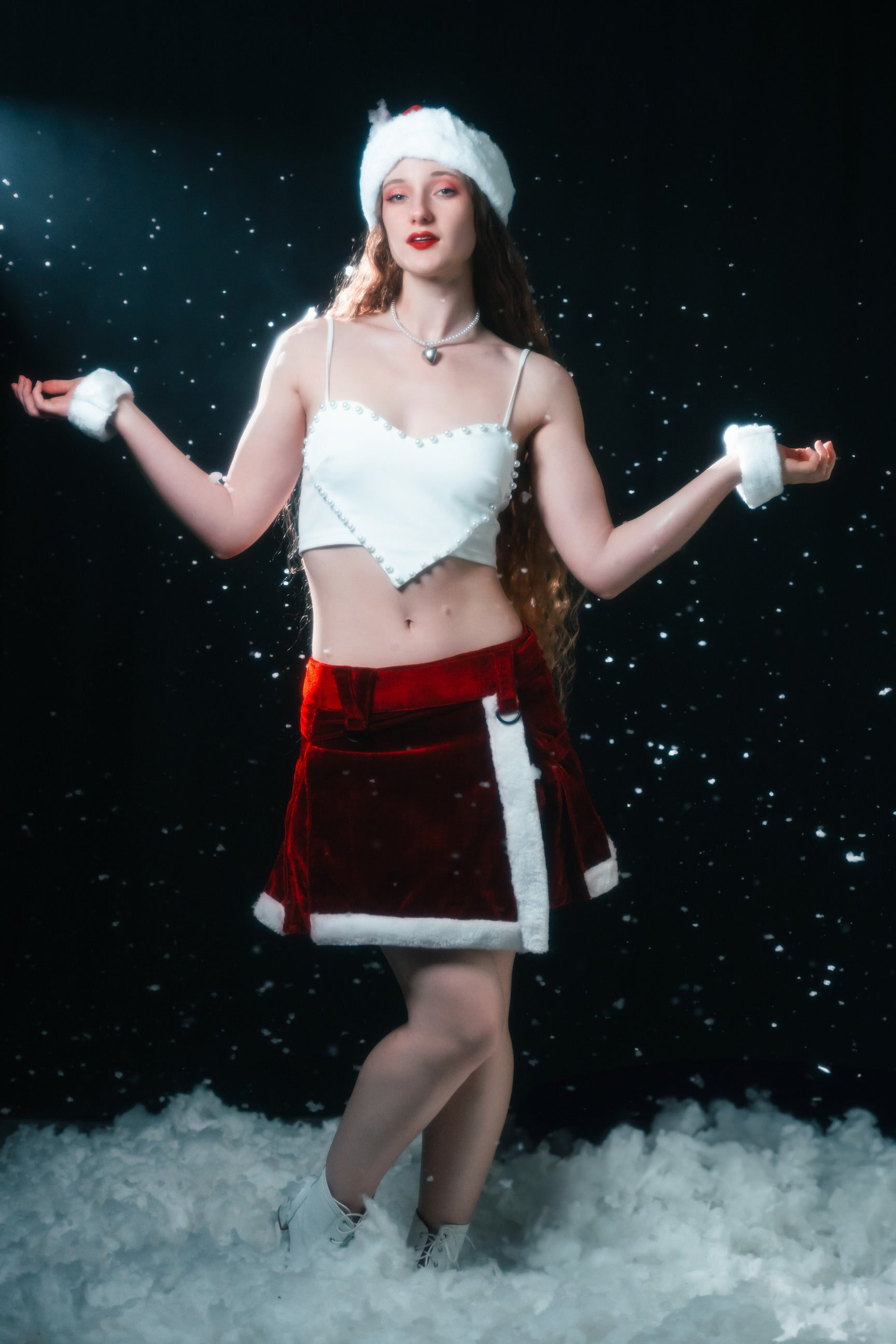 Versatta Mini Velvet Cargo - Red with White Trim