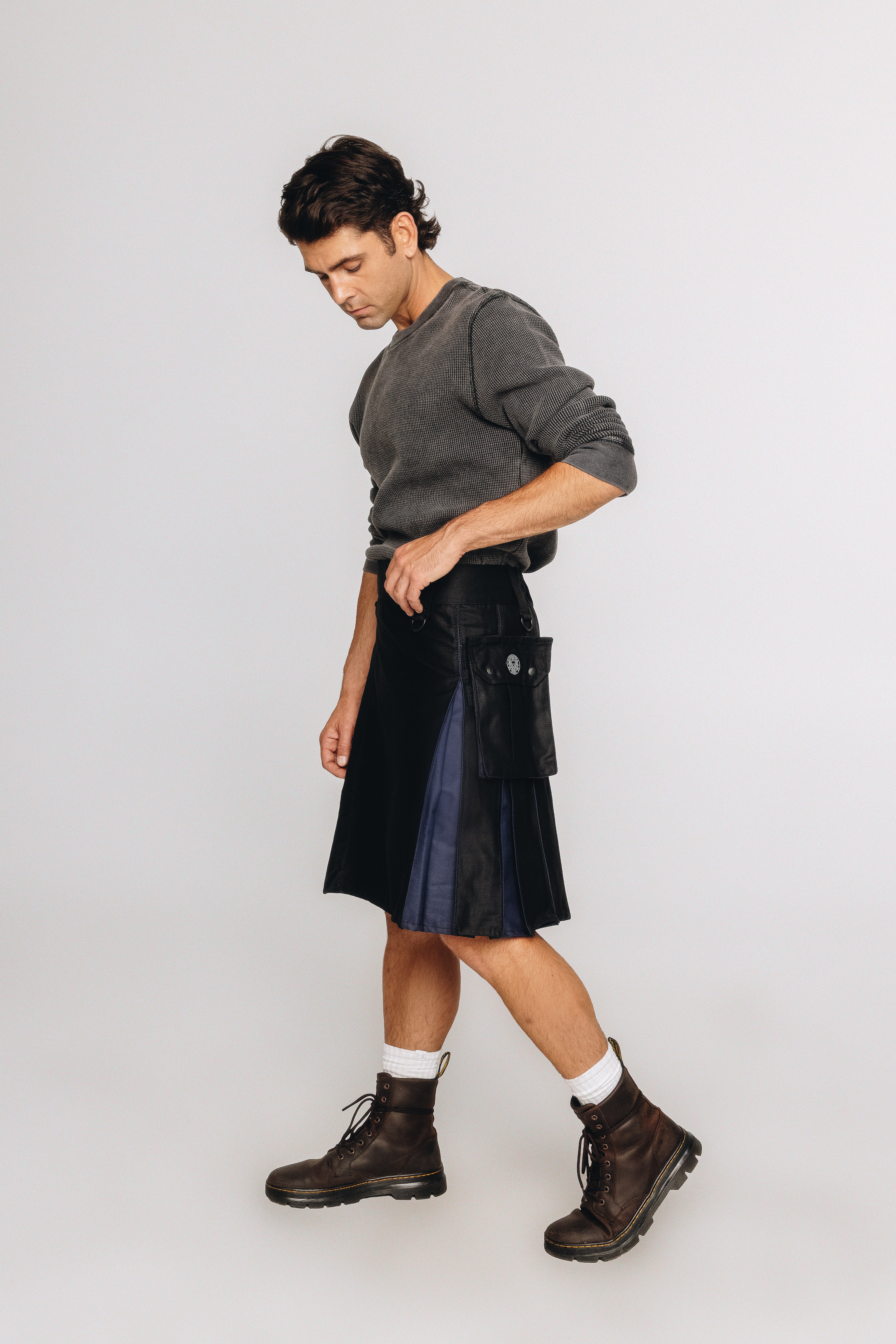 Versatta Hybrid Solid Cargo Kilt – 23"