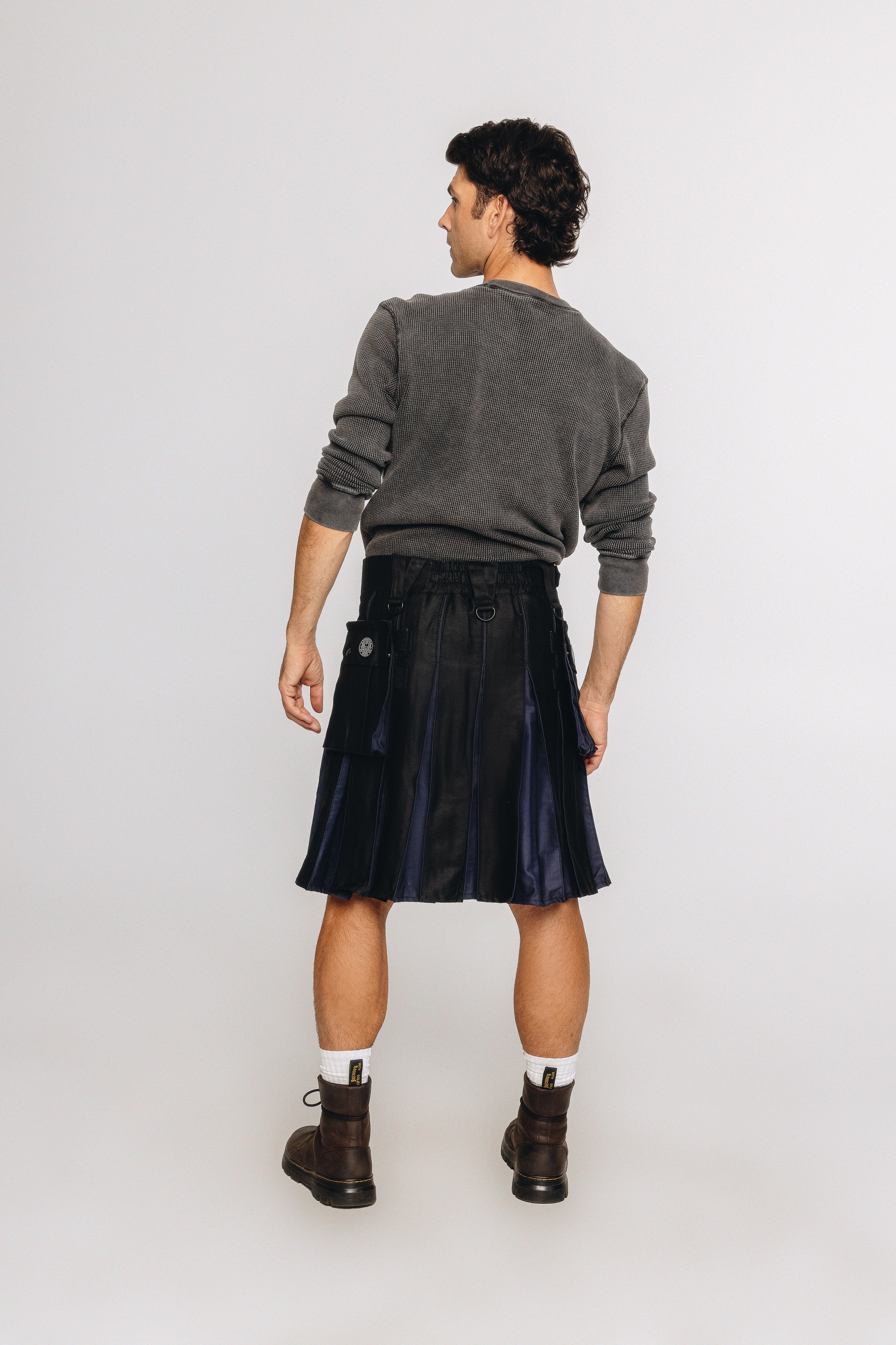 Versatta Hybrid Solid Cargo Kilt – 23"