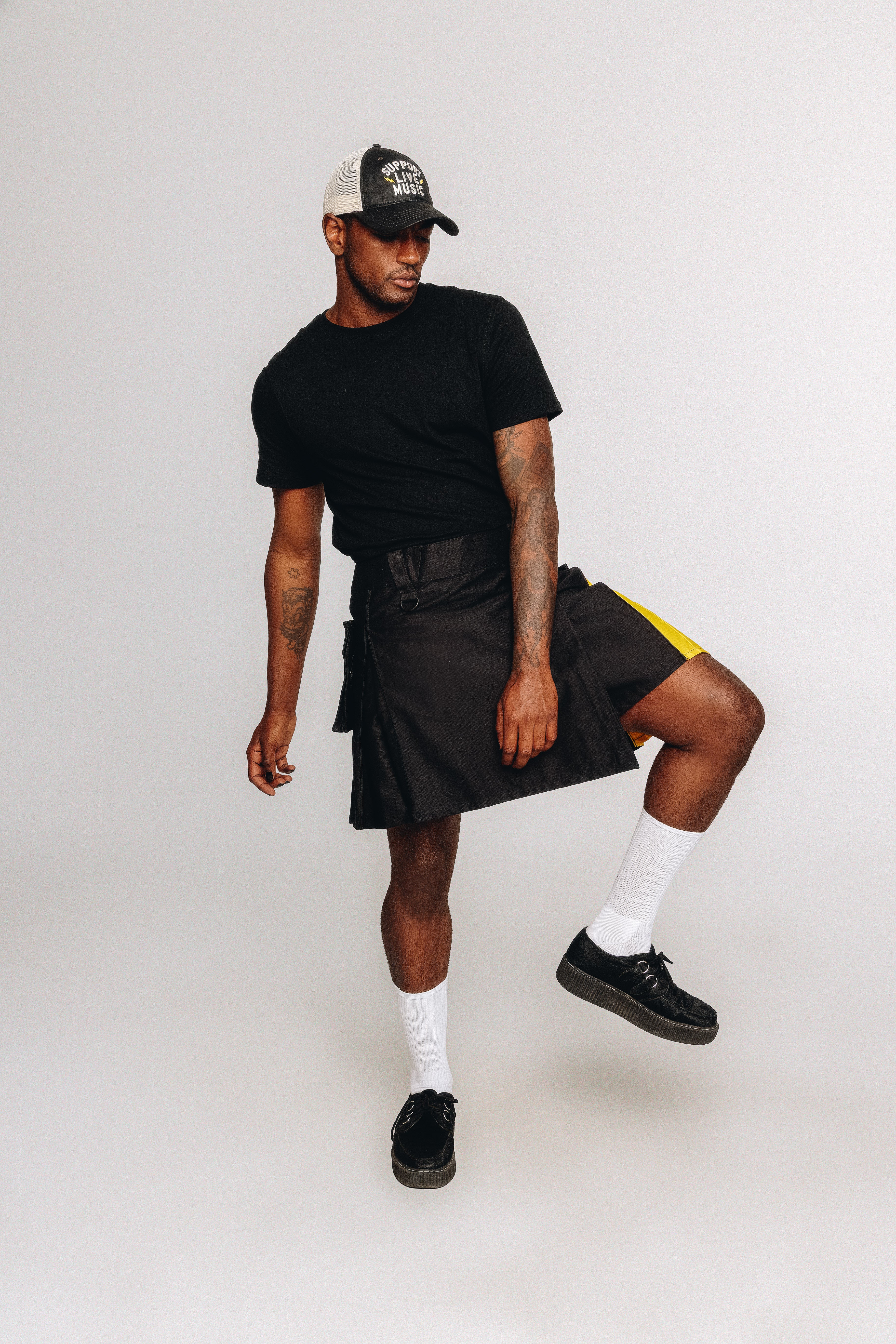 Versatta Knee-Length Non-Binary Pride Hybrid Cargo Kilt - 19"
