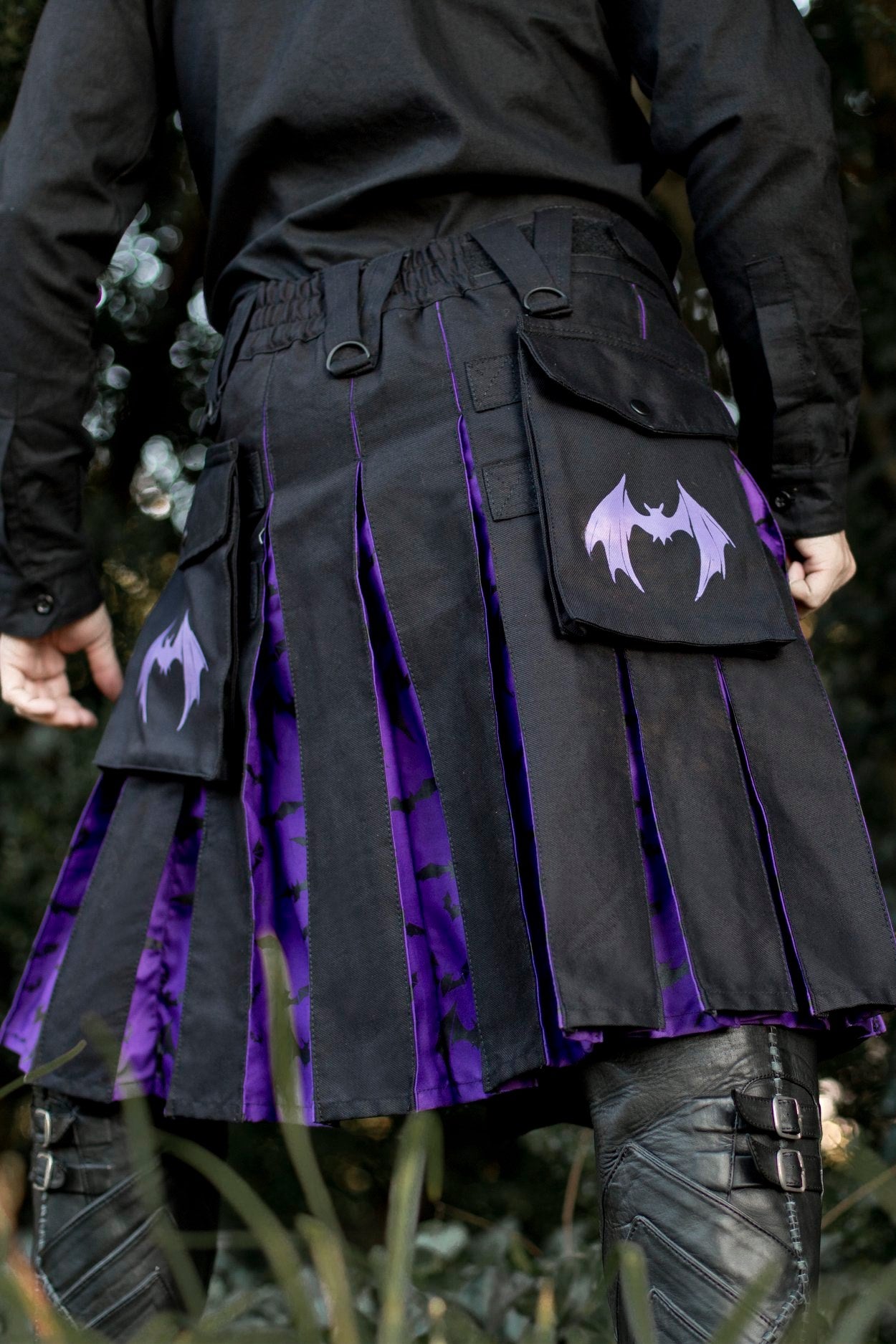 Versatta Knee-Length Hallows Wings Cargo Kilt – 19"