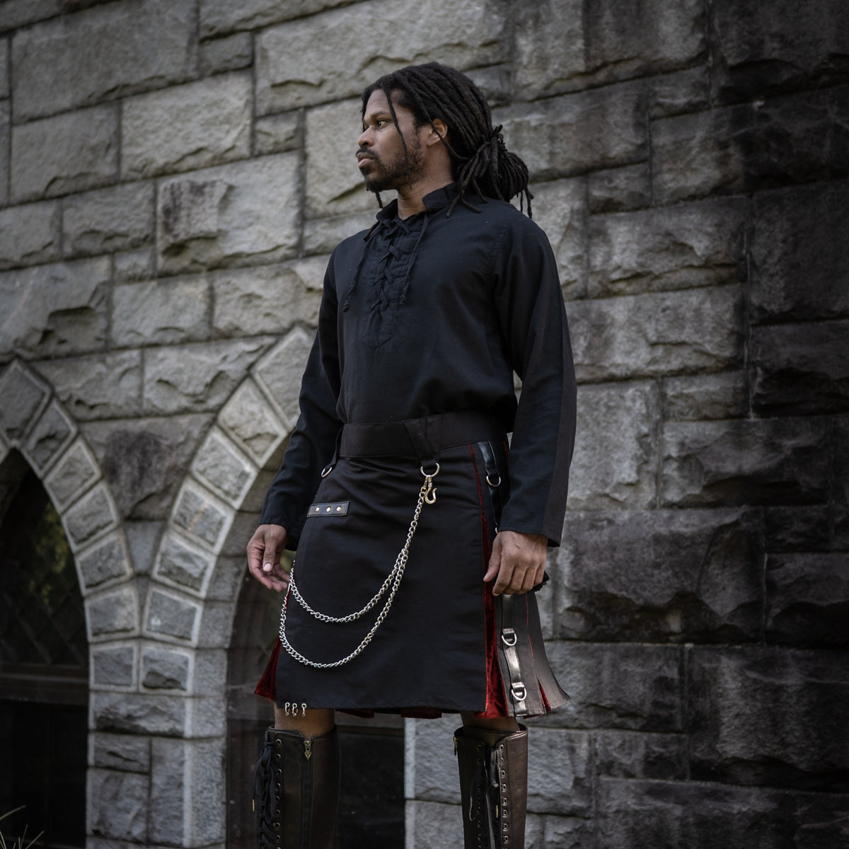 Versatta Gothic Velvet Cargo Kilt – 23"