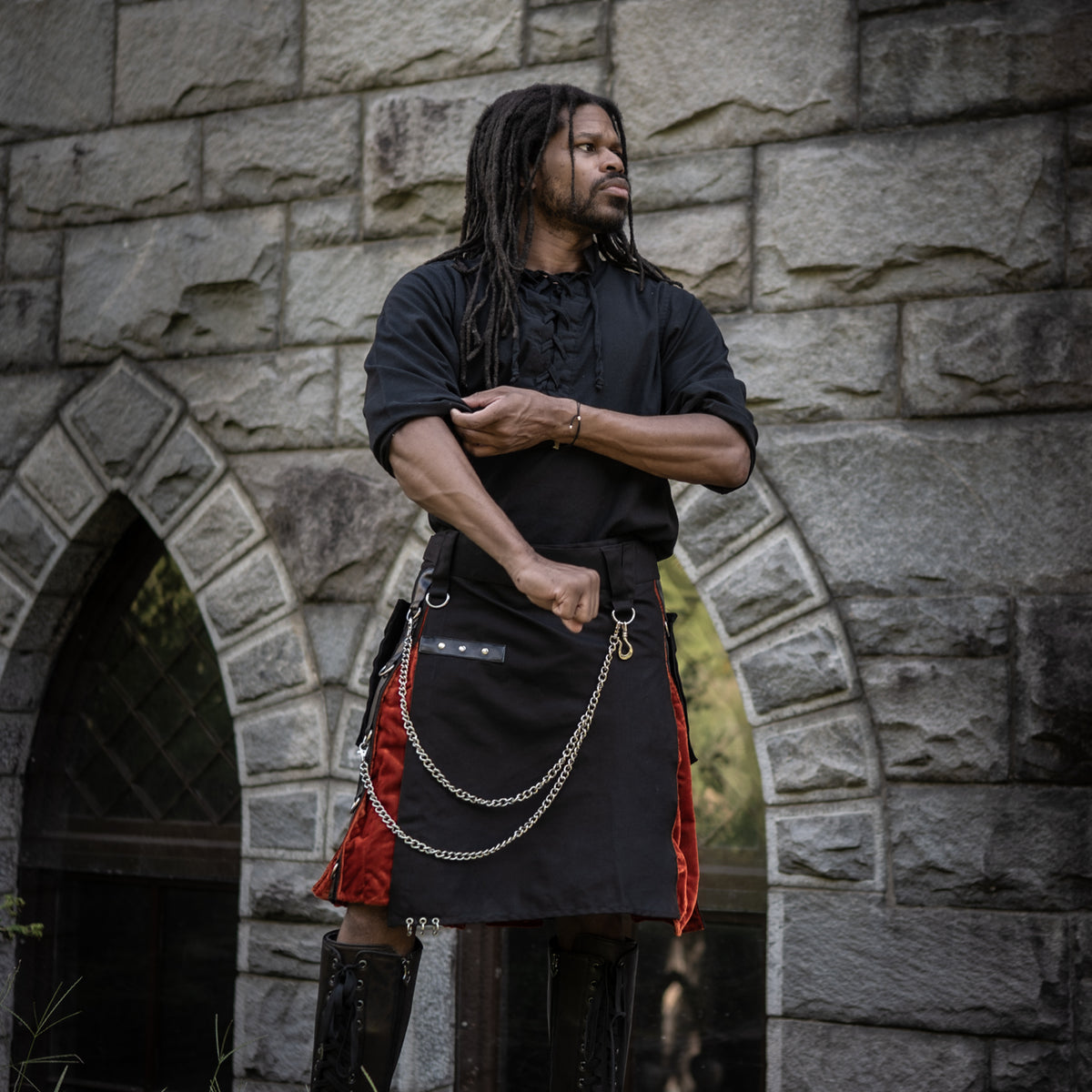 Versatta Gothic Velvet Cargo Kilt – 23"