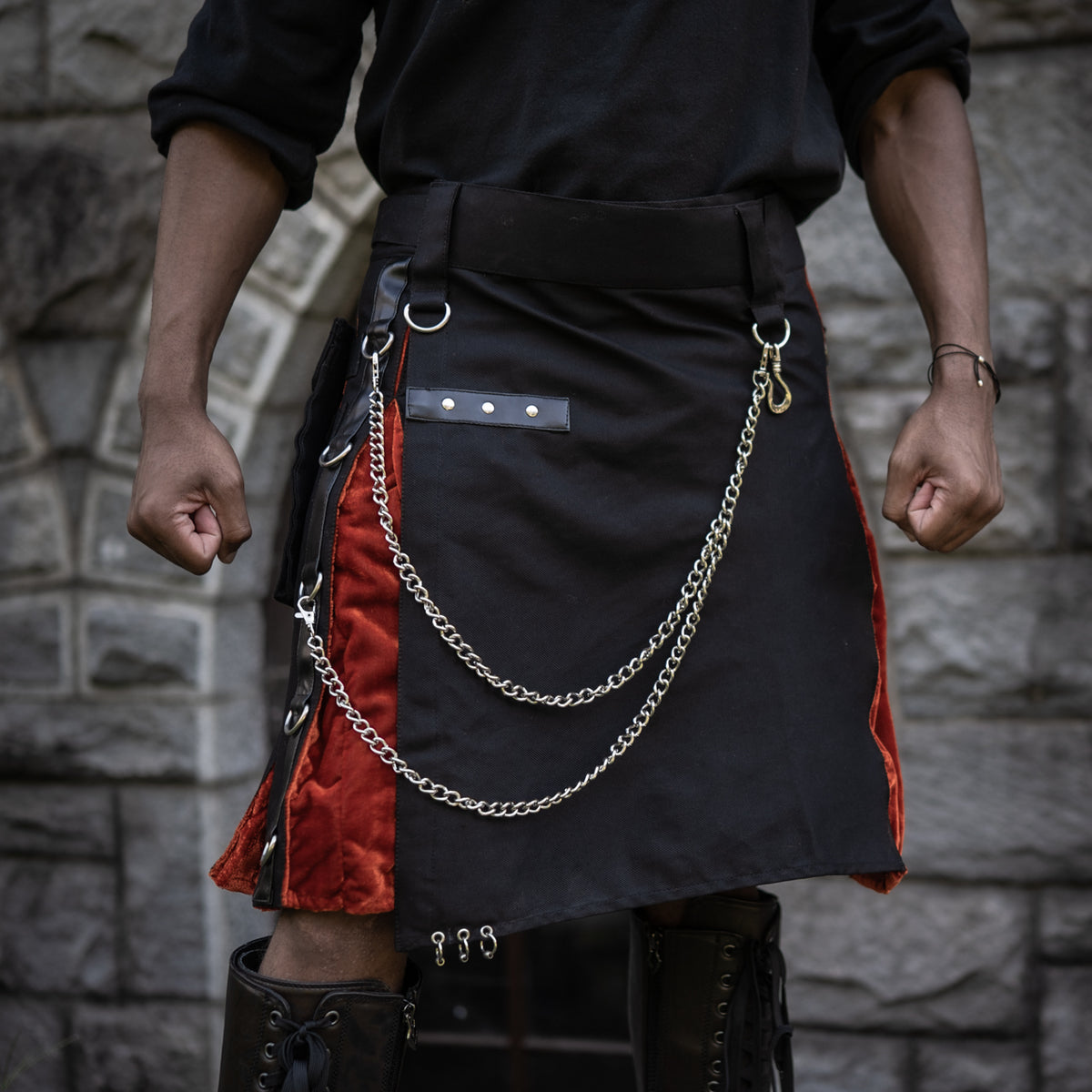 Versatta Gothic Velvet Cargo Kilt – 23"