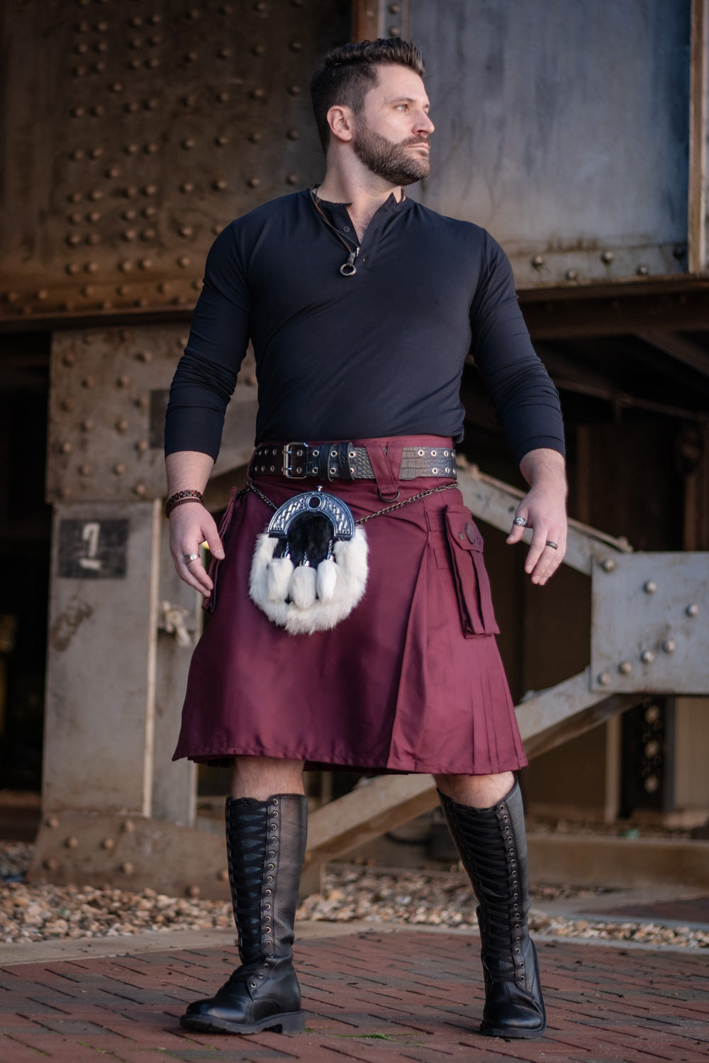 Versatta Cargo Kilt - Burgundy