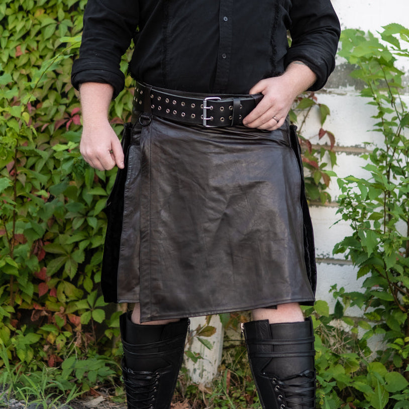 Versatta Leather Hybrid Cargo Kilt - 23"