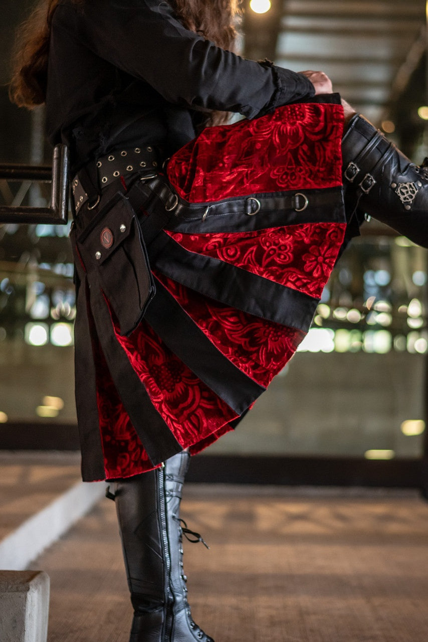 Versatta Gothic Velvet Cargo Kilt - Red