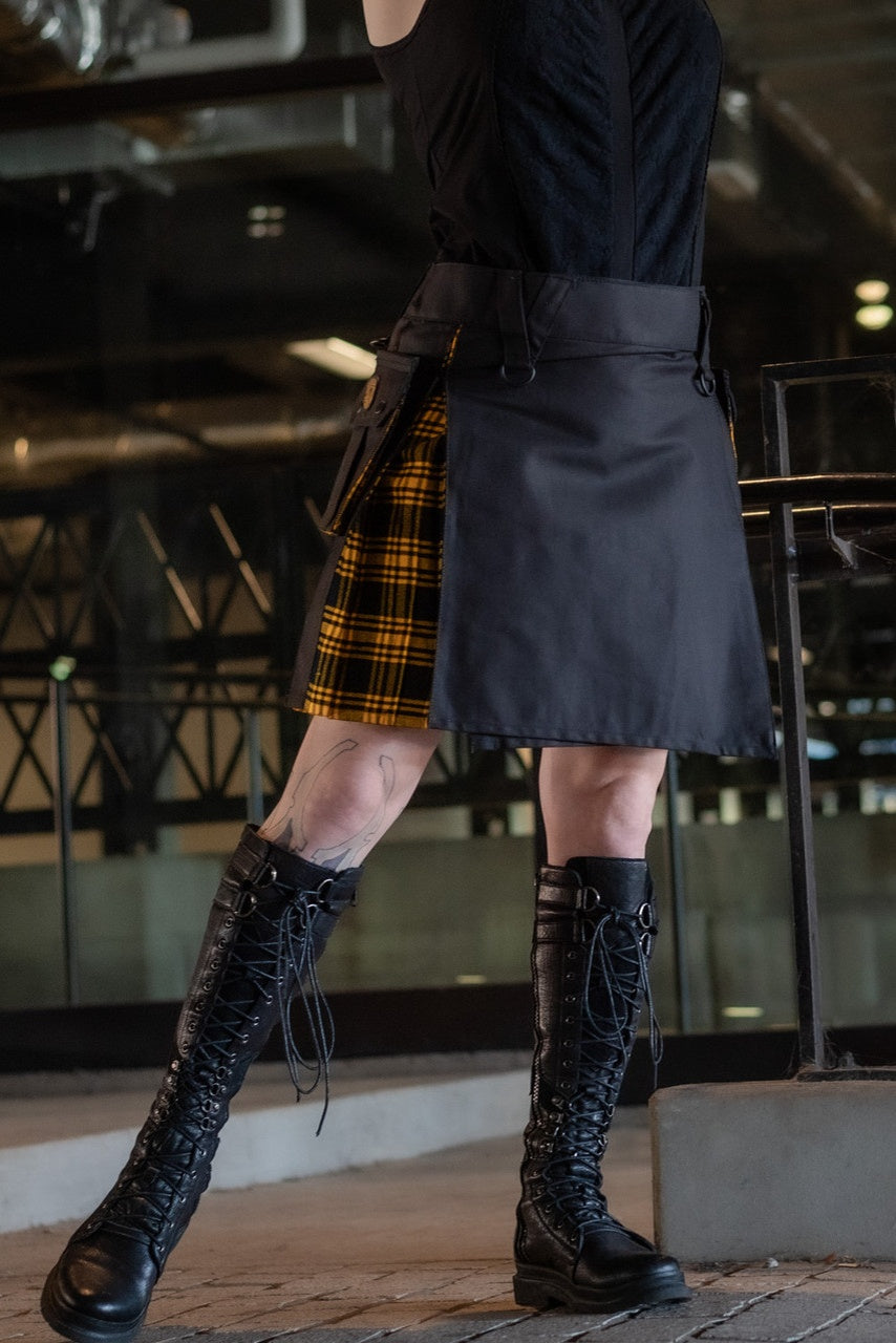 Versatta Knee-Length Tartan Hybrid Cargo Kilt - Flaxenweave